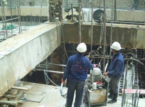 地鐵支撐梁切割