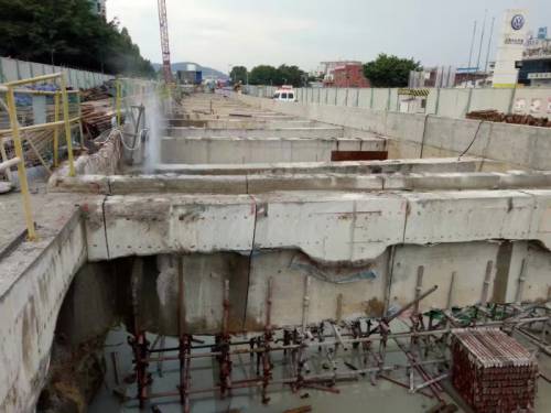 高殿站<a href='http://uglifan.cn/fuwu/ZhiChengLiangQieGe' target='_blank'>支撐梁切割</a>